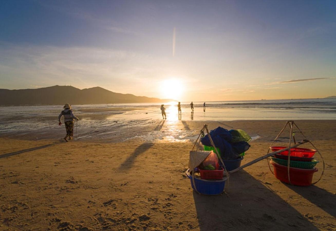 Golden Sun Apartment By New Sky Travel Da Nang Bagian luar foto