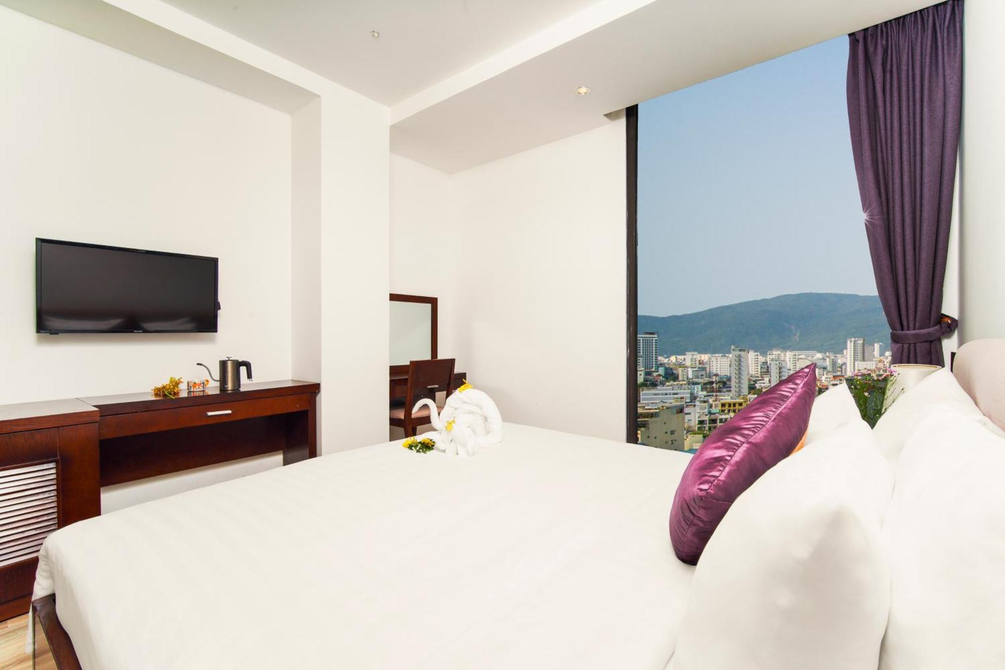 Golden Sun Apartment By New Sky Travel Da Nang Bagian luar foto